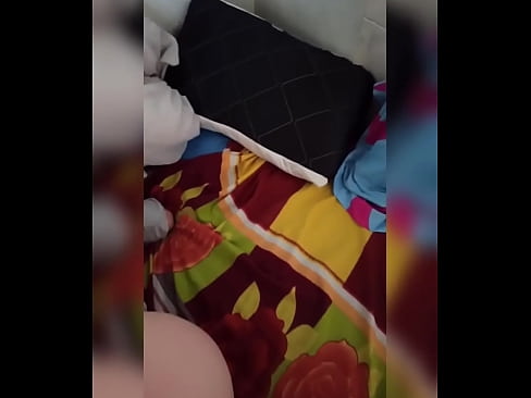 ❤️ Моя сусідка по кімнаті залишається вдома одна, тому що її чоловік їде у відпустку, а я користуюся можливістю трахнути її і наповнювати її дупу молоком Порно у нас